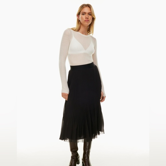WILFRED (Aritzia) Twirl Midi Skirt - Picture 2 of 6